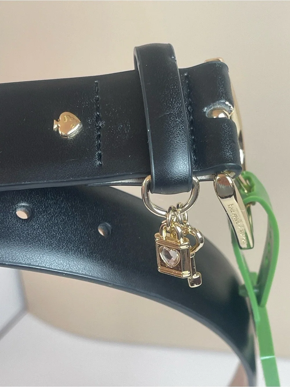NWT Kate Spade New York Genuine Leather Belt with Lock and Key Charm Sz M Black